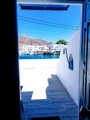 Yacht Front Apartment (no 1)