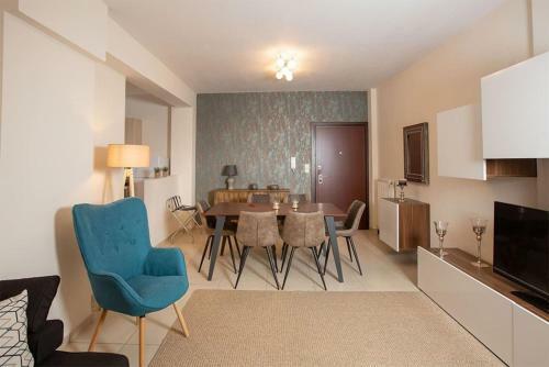 V Luxury Apartment 2