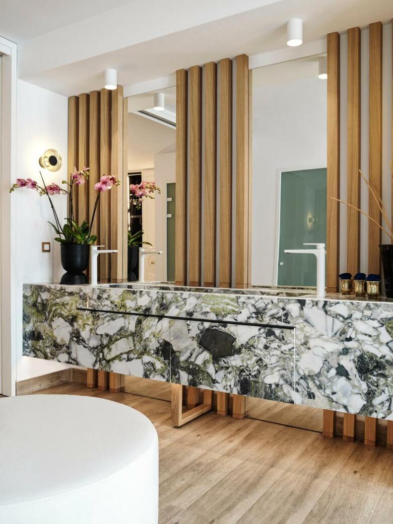 Hotel Cresanto Luxury Suites