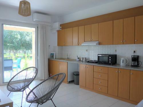 Kalamaki Plaza Apartments