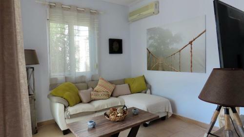 Phoebes Place 2 Bedroom Villa In Kalamaki
