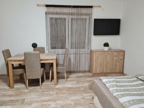 Hostal H�cza House Poroszl�