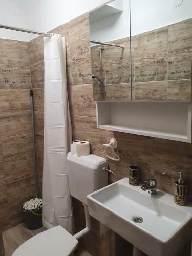 Hostal H�cza House Poroszl�