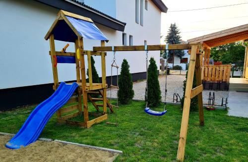 Hostal H�cza House Poroszl�