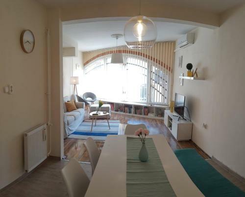 F?nix Family Apartment A Step From Sz�chenyi Square