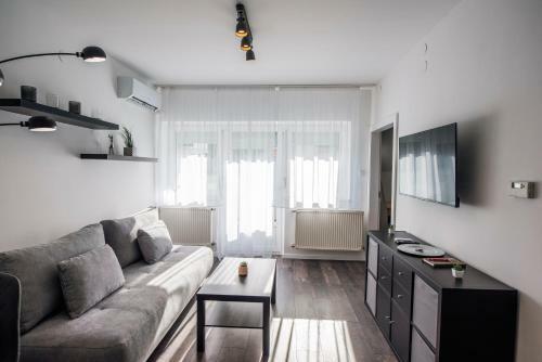 Anavrin Apartman- Csendes Lak�s A Belv�ros K�zep�n