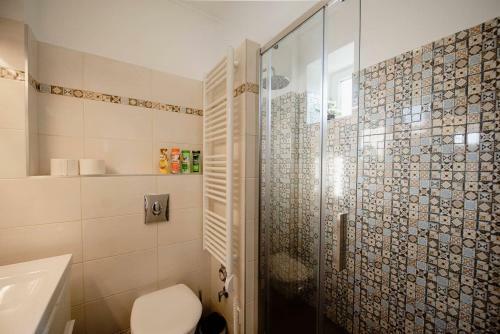 Viola Family Apartman Free Parking