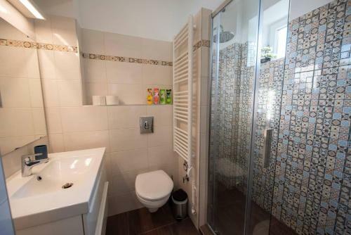 Viola Family Apartman Free Parking