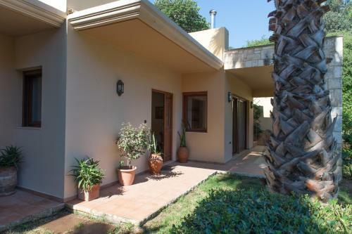 Villa Heraklion Comfy House With Mountain View