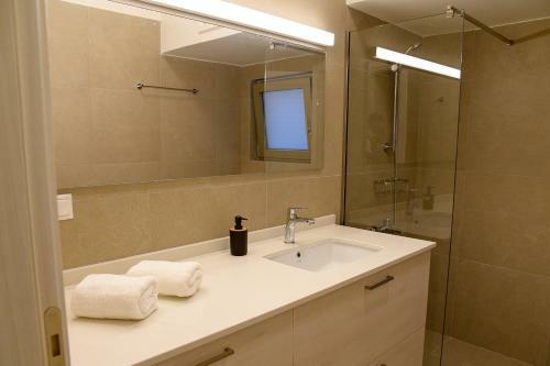 Apartamento Uni Island City Center Suites