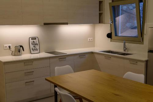 Apartamento Uni Island City Center Suites