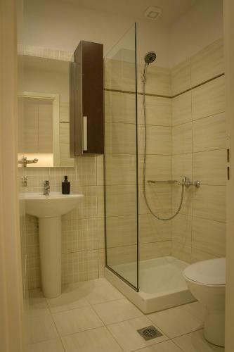 Apartamento Uni Island City Center Suites