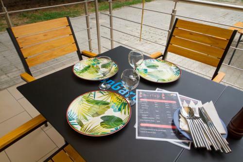 Bed & Breakfast Sungarden Vend�gh�z, �tterem, B�r