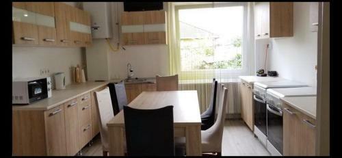 Apartamento Munk�ssz�ll�s
