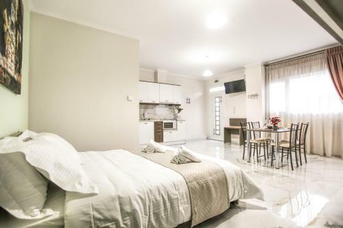Apartamento Del Sol Meteora Luxurious Family Suites #1