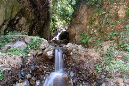 Zoi's House Luxurious Vacation