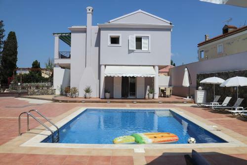 Villa Dada House