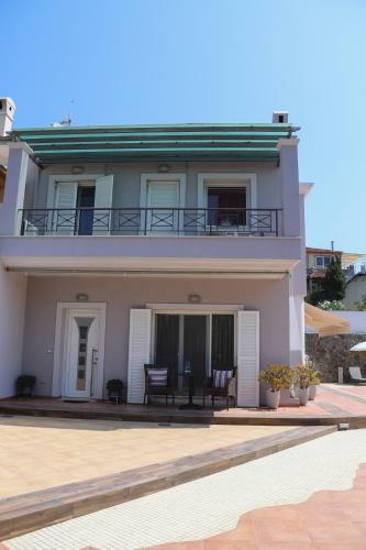Villa Dada House