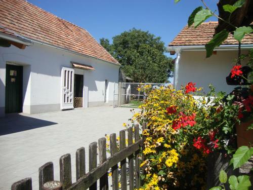 Ferienhaus Somloi Sell�