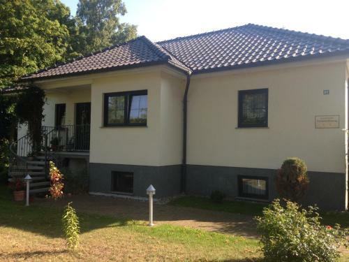 Apartamento Ferienwohnung " Am Schlosspark "