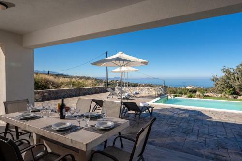 Stunning 4-bedroom Villa With Private Pool.
