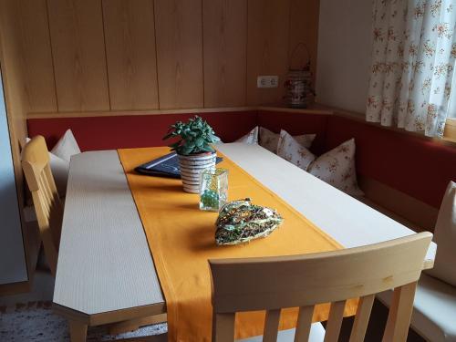 Apartamento Appartements G�stehaus Monika