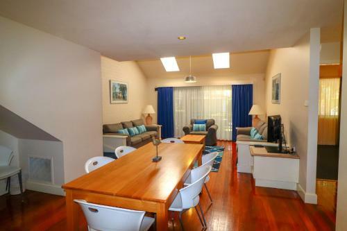 Oystercatcher Executive Resort Villa