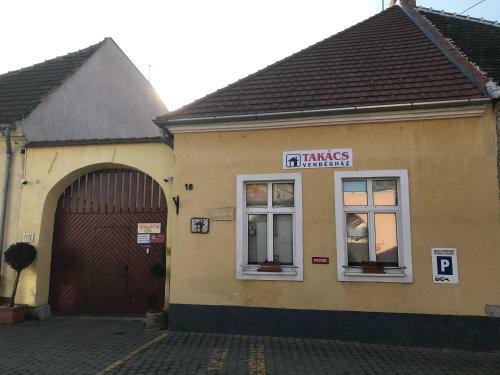 Apartamento Tak�cs Vend�gh�z