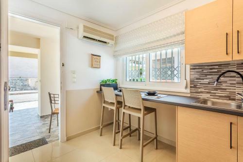 Kalamata Lime Studio - Urban Cozy Nest