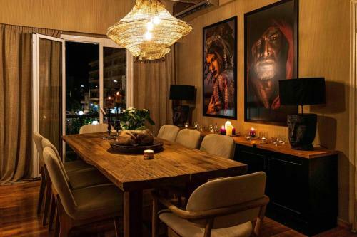Luxury Apartment In The City Center
