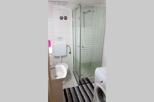 Apartamento Nice House Close To The City Centre!