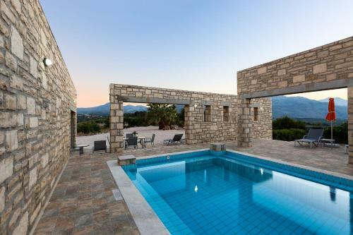 Villa Ypsilon