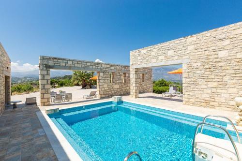Villa Ypsilon