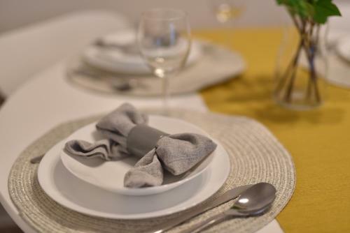 Kir�lyk�t 1 Apartman - Ingyen Parkol�s, Bicajok, AC