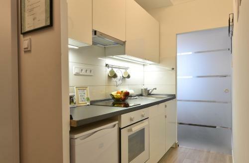 Kir�lyk�t 1 Apartman - Ingyen Parkol�s, Bicajok, AC