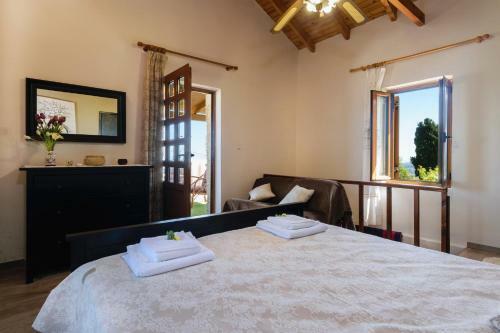 Casa Vasilia Traditional Home