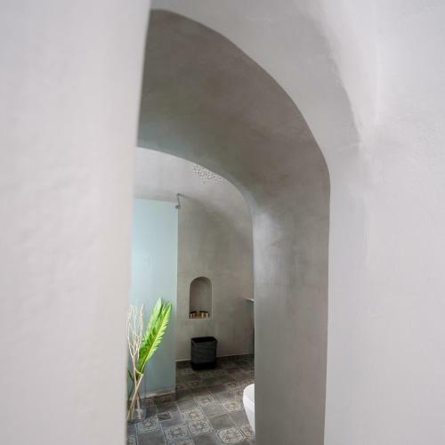 Betty's Home Santorini