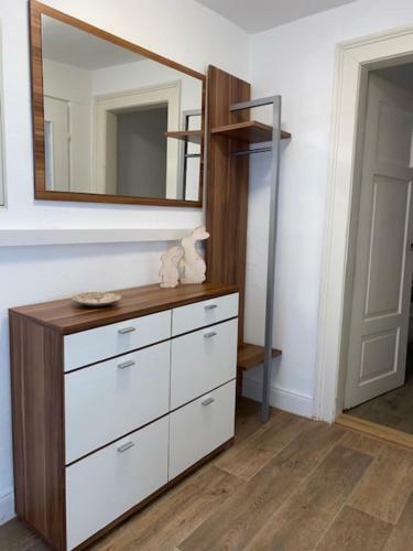 Apartamento Sch�ne, Helle Und Ger�umige Innenstadtwohnung