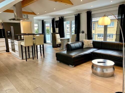 Apartamento Luxuri�ses Studio Im Zentrum, Balkon, Kamin, Klima