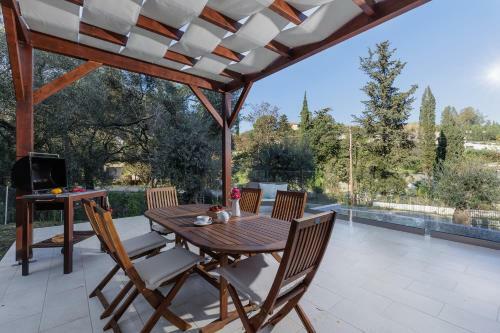 Villa Breeze & Villa Coco By Konnect, Avlaki Beach