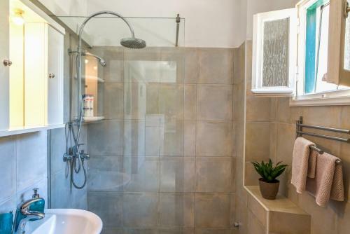 Manessis Apartments Kassiopi Bay Corfu