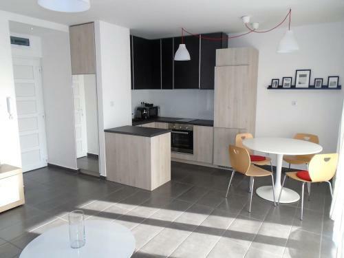 Dob� Apartman