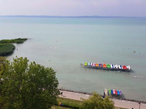 Aranypart Club218 Beatrix Wellness Apartman