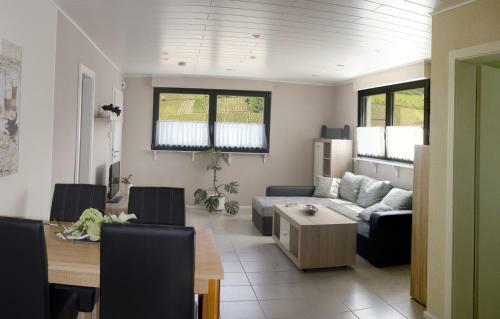 Apartamento Ferienwohnung "sch�ne Aussicht"