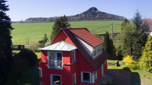 Waldhufenhaus In Sch�na