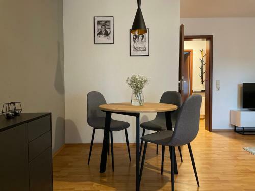 Double Apartment I 2 King Beds I Kitchen I Parking