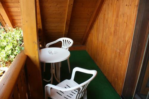 Hostal Cafe & Pension Carmen