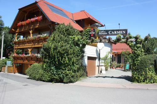 Hostal Cafe & Pension Carmen
