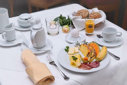 Hotel & Restaurant Zum Hirsch
