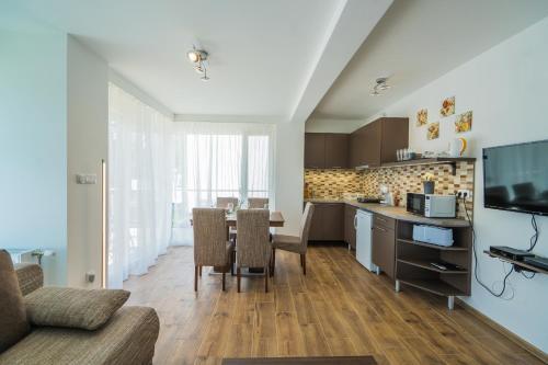 Gemini Apartments Si�fok I., Iii.